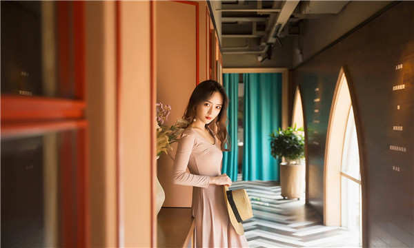 萨嘎试管代怀生子机构多少钱？全方位解答你关心的问题